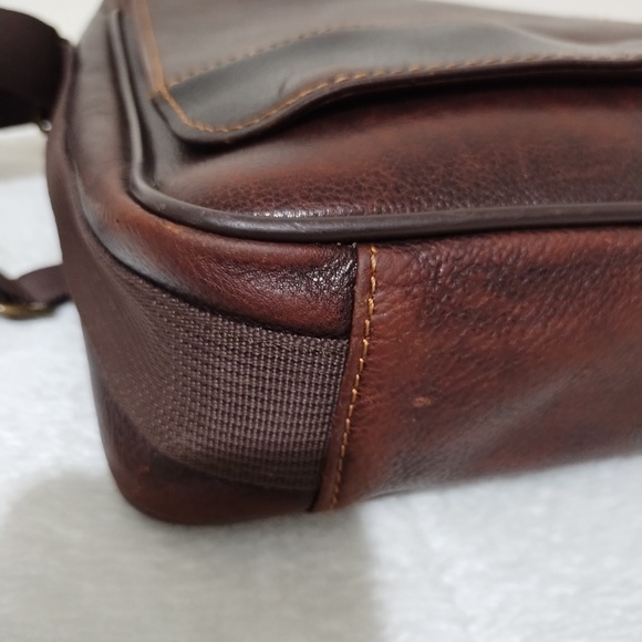 Wilson leather Messenger Bag - Picture 5 of 16